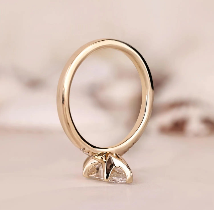 Graceful Marquise-Cut Lab-Grown Diamond Ring