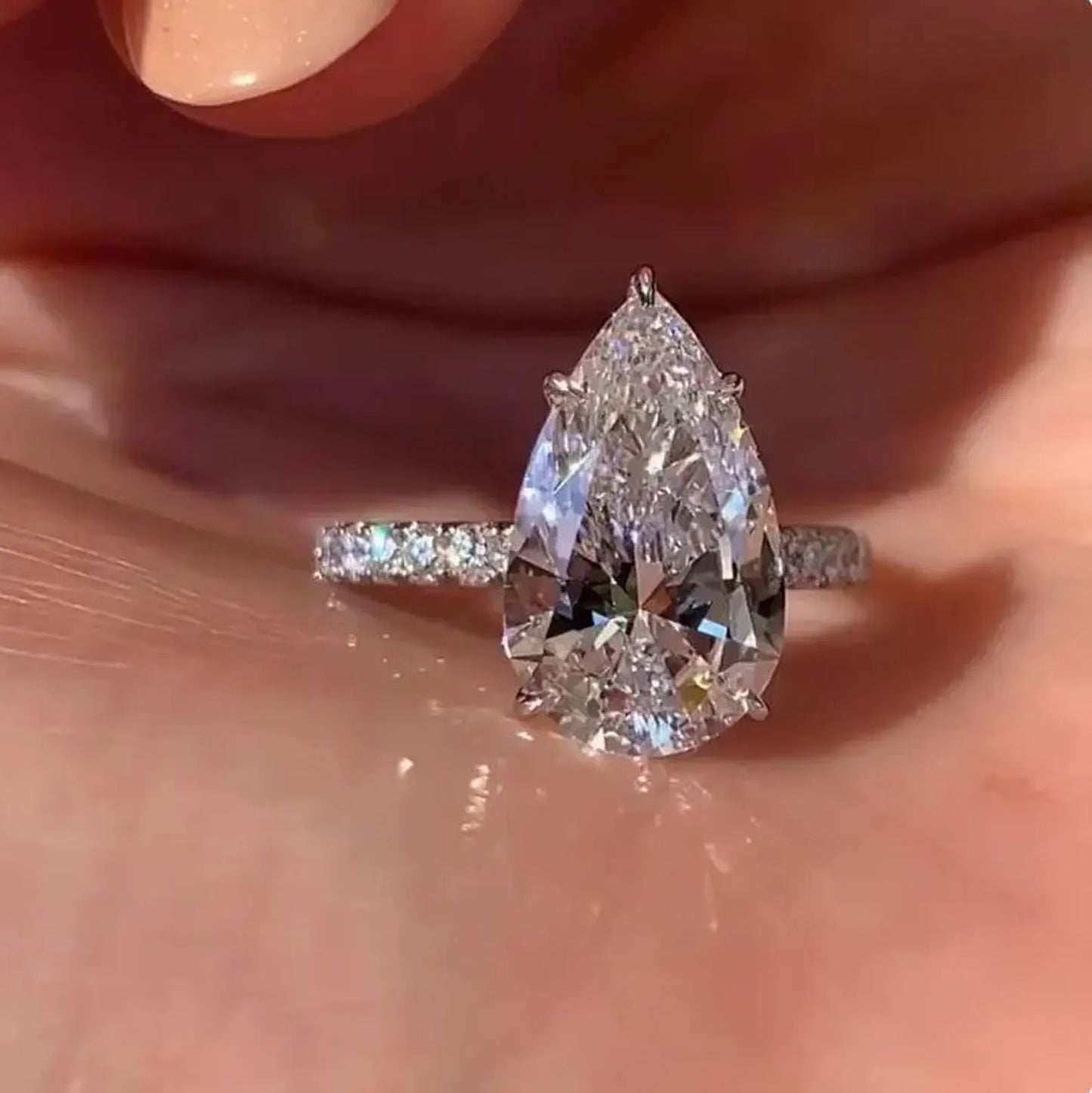Exquisite Pear-Shaped Lab-Grown Diamond Ring