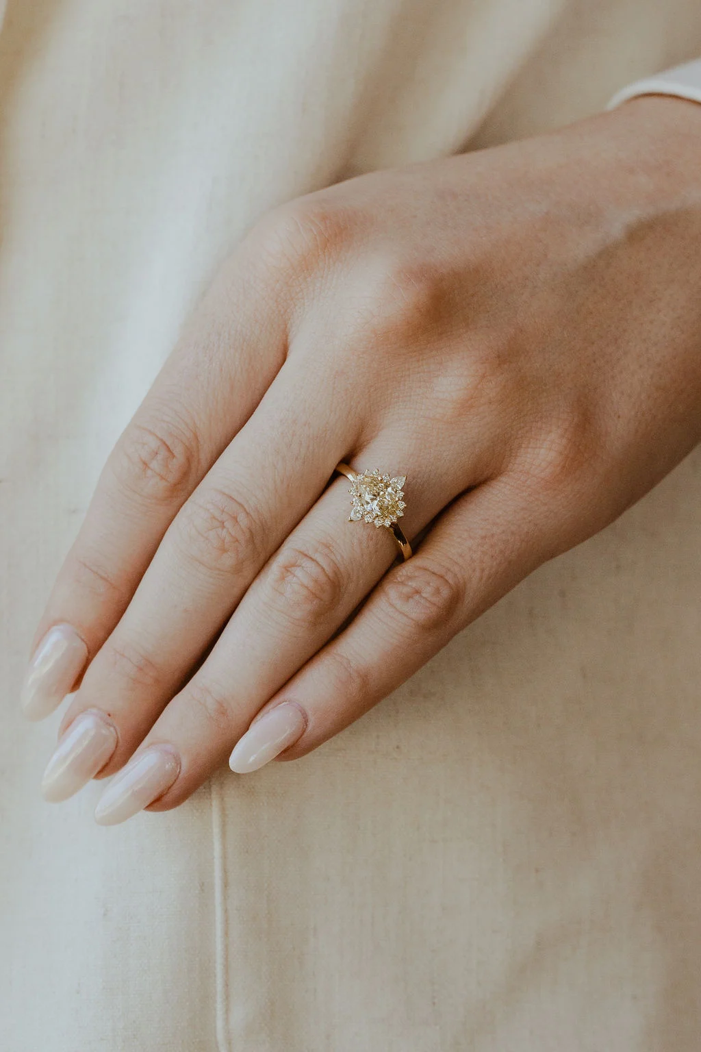 Champagne Oval Main Diamond Ring