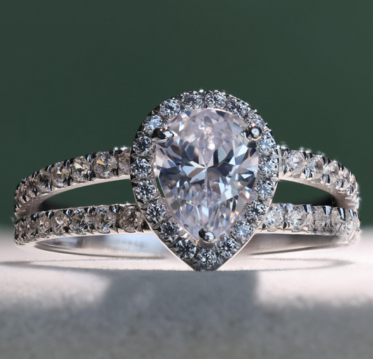 Dazzling Pear-Shaped Ring