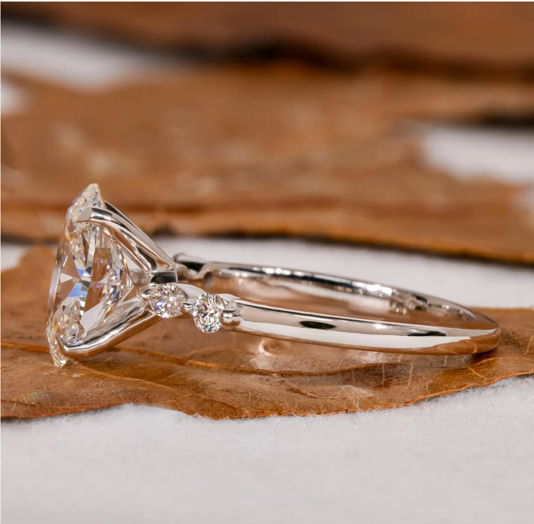 Brilliant 2.00 Ct Oval Lab Grown Diamond Ring