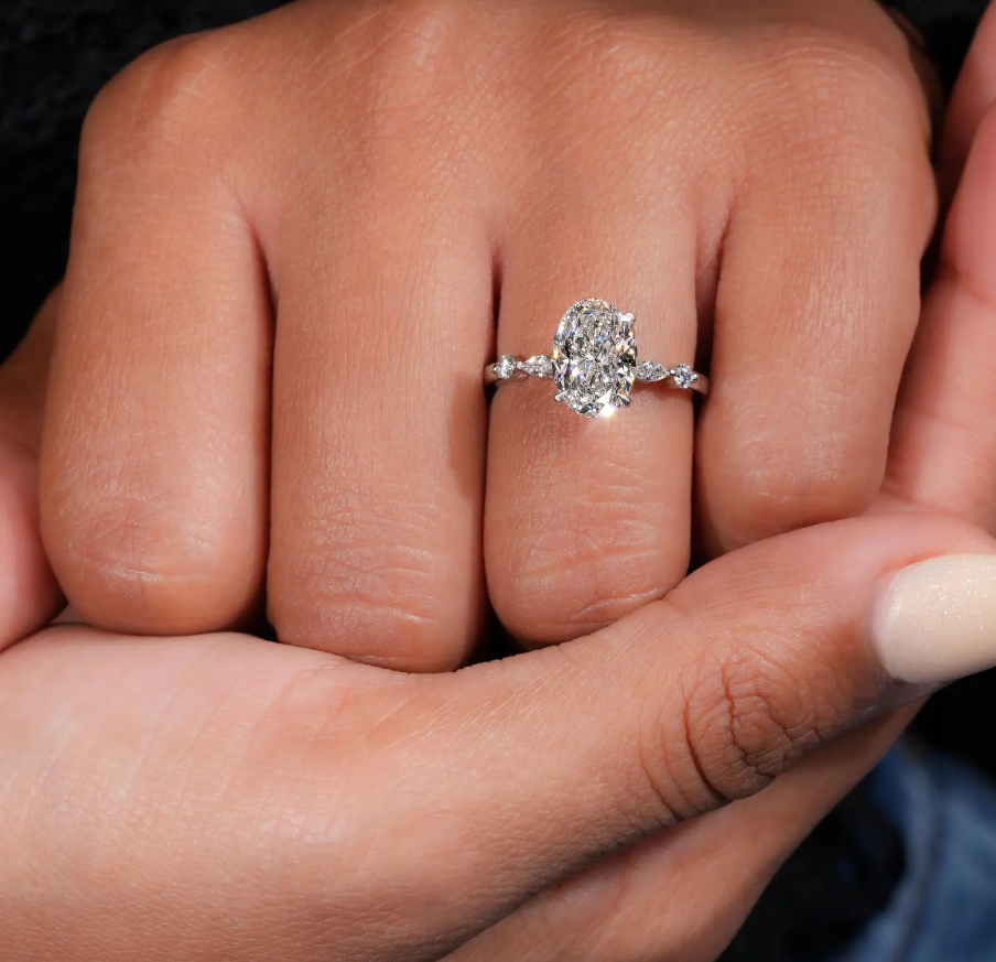 Brilliant 2.00 Ct Oval Lab Grown Diamond Ring
