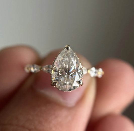 Pear Cut Engagement Diamond Ring
