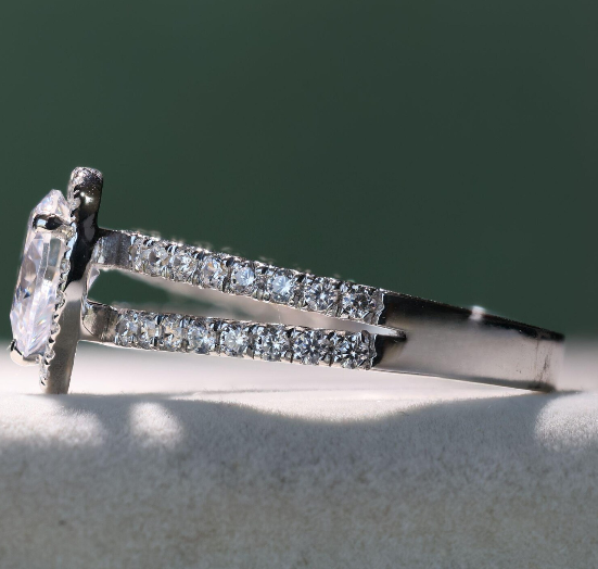 Dazzling Pear-Shaped Ring