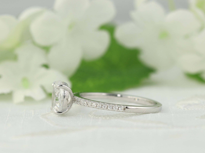 Lab-Grown Oval Diamond Ring