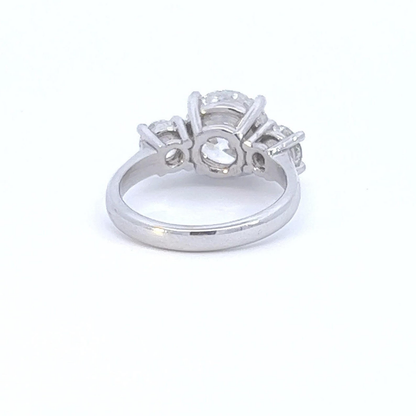 Lab Grown Diamond Ring 2.5CT Round Cut
