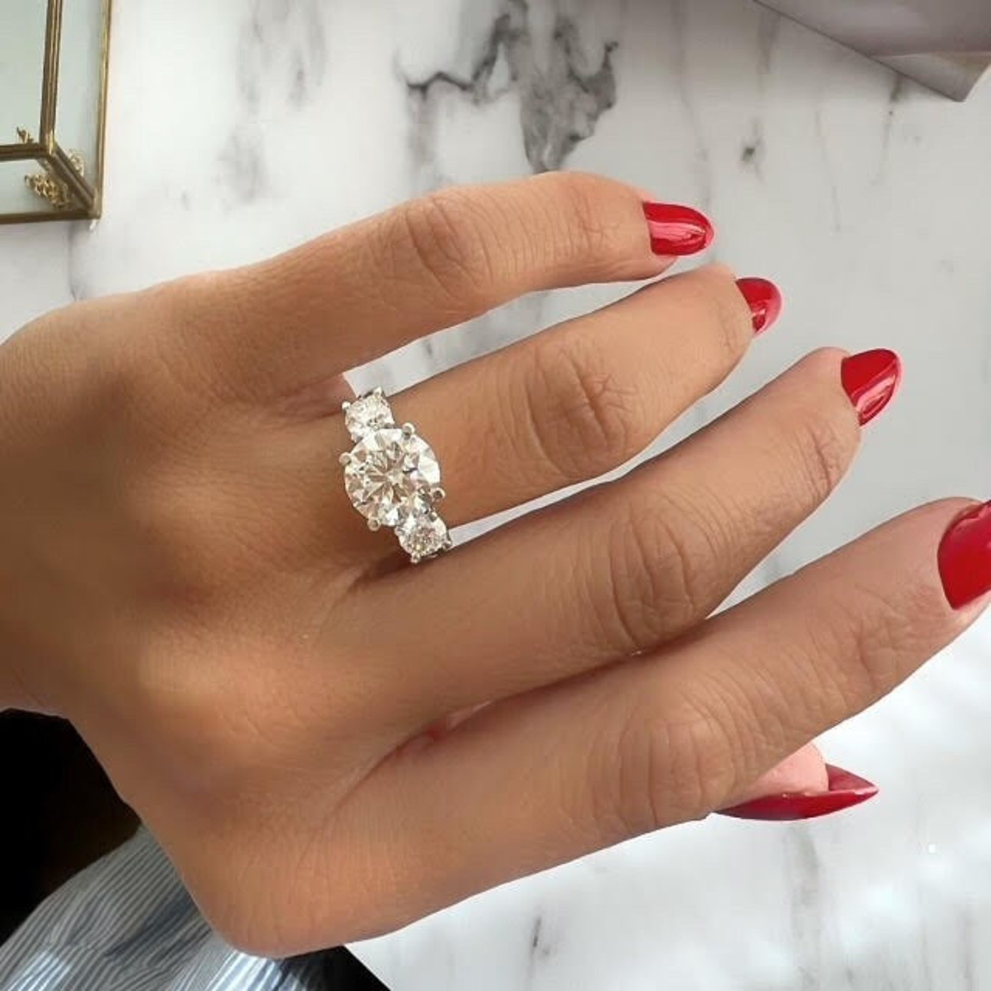 Lab Grown Diamond Ring 2.5CT Round Cut