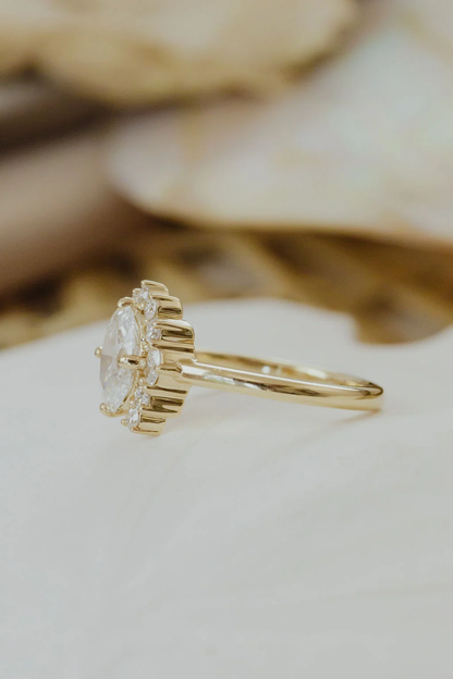 Dazzling Lab Grown Diamond Ring with a 1ct Oval Diamond