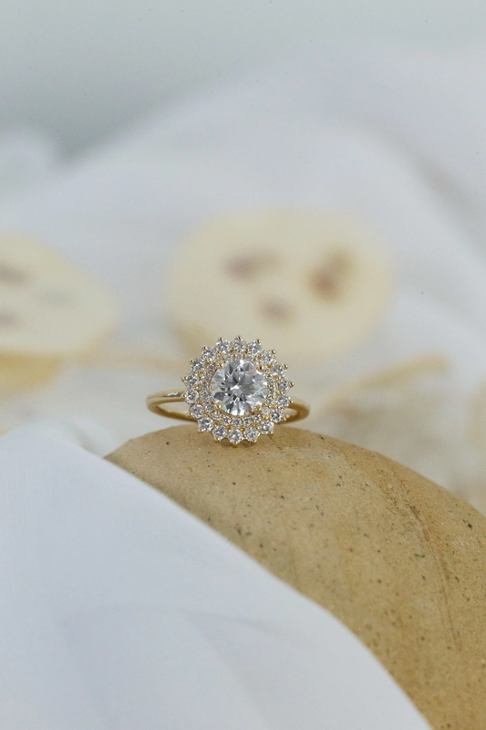 1CT Round Cut Diamond Engagement Ring