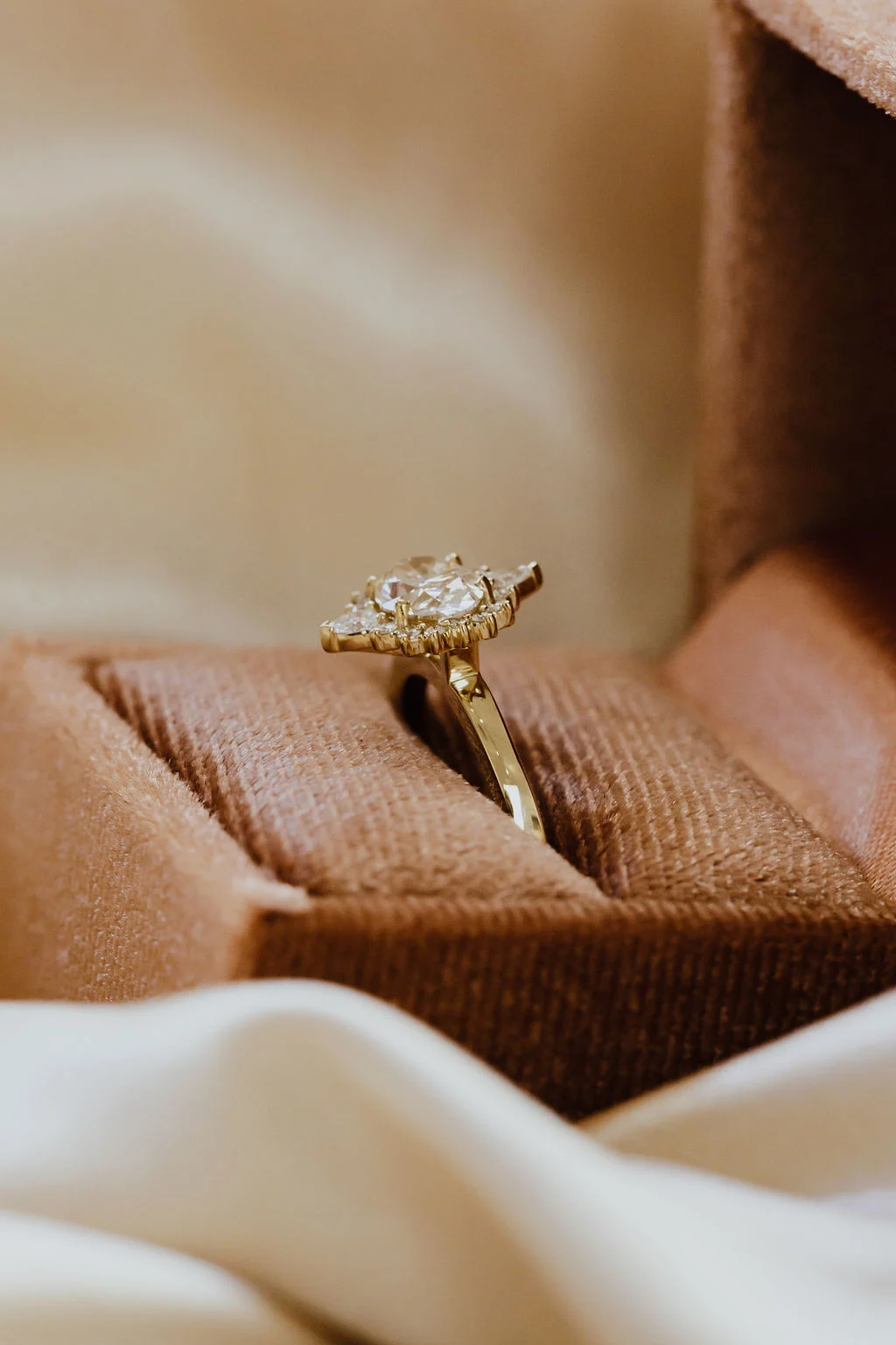 Champagne Oval Main Diamond Ring