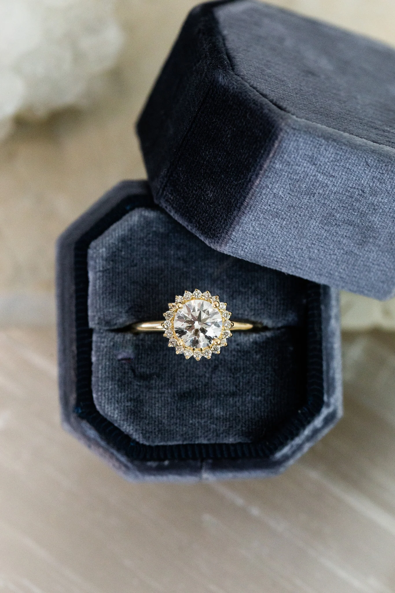 Lab Grown Diamond Ring with a 1ct Round Diamond